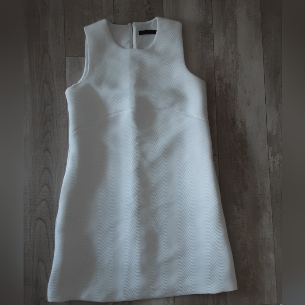 ZARA wave textured white dress with pockets